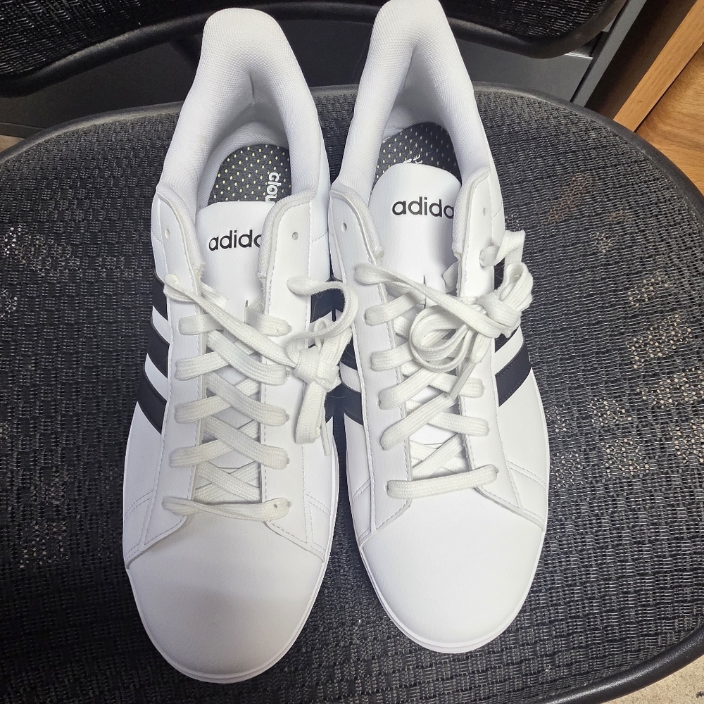 Adidas White Sneakers with Black Stripes Cloud Foam Comfort - Picture 2 of 5